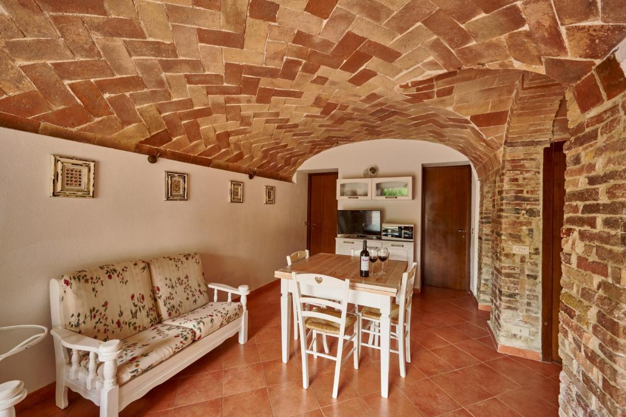 Agriturismo Il Canneto Casole dʼElsa Kültér fotó