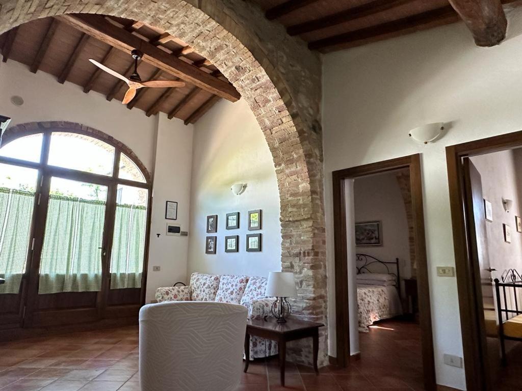 Agriturismo Il Canneto Casole dʼElsa Kültér fotó