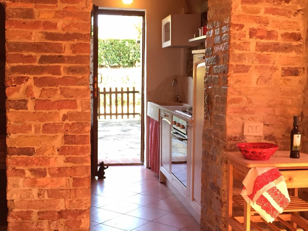 Agriturismo Il Canneto Casole dʼElsa Kültér fotó